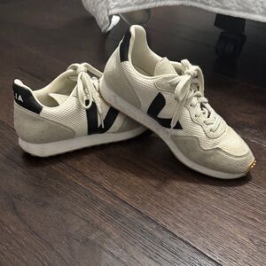 Veja Cream and Black Casual Sneakers